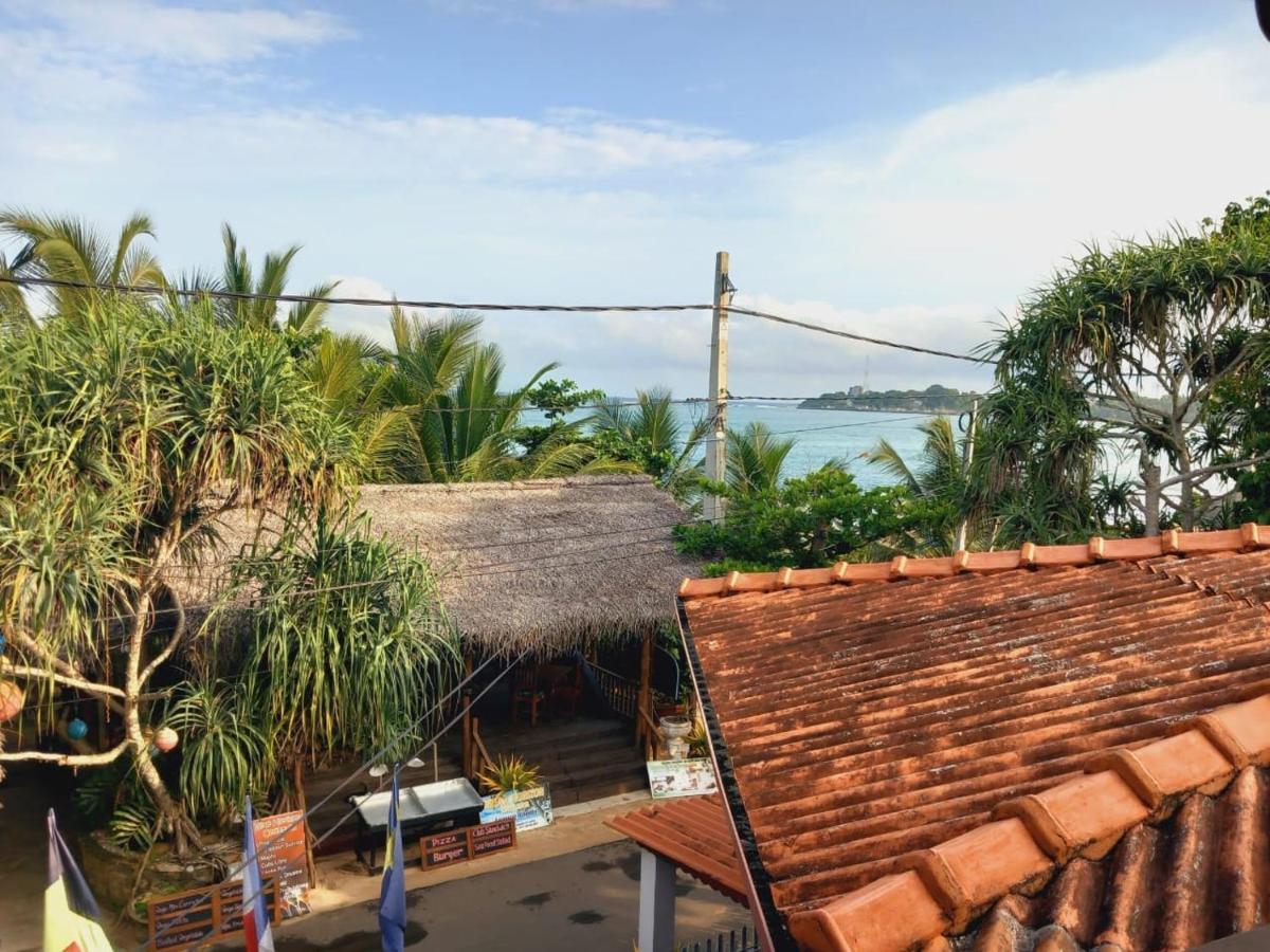 Blue Horizon Beach Hotel Tangalle Exterior foto