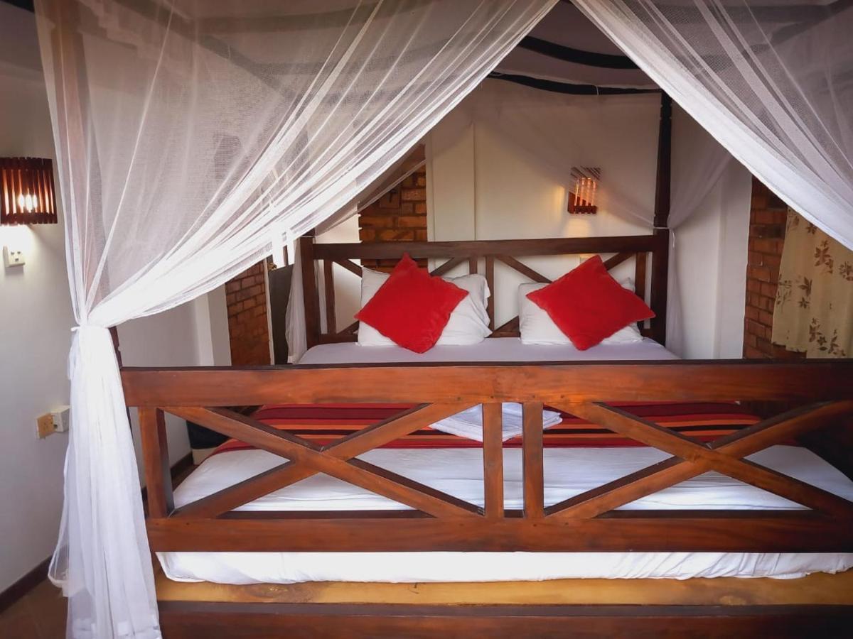 Blue Horizon Beach Hotel Tangalle Exterior foto