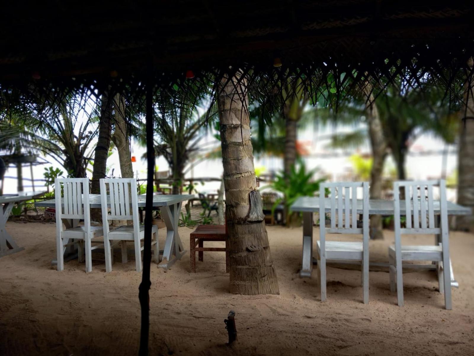 Blue Horizon Beach Hotel Tangalle Exterior foto