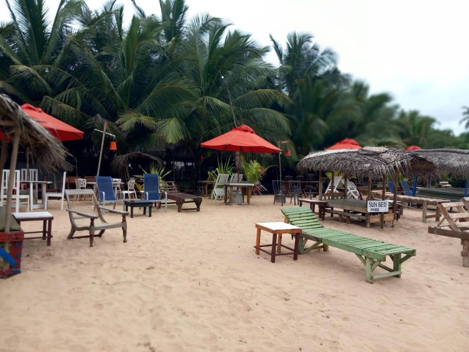 Blue Horizon Beach Hotel Tangalle Exterior foto