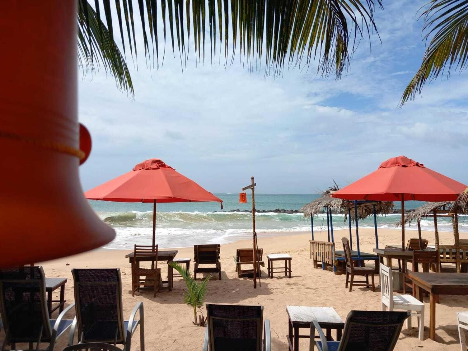 Blue Horizon Beach Hotel Tangalle Exterior foto