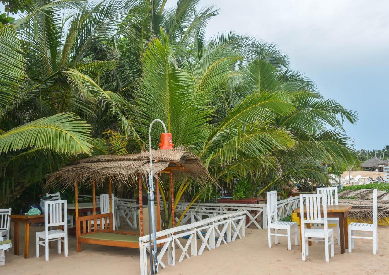 Blue Horizon Beach Hotel Tangalle Exterior foto